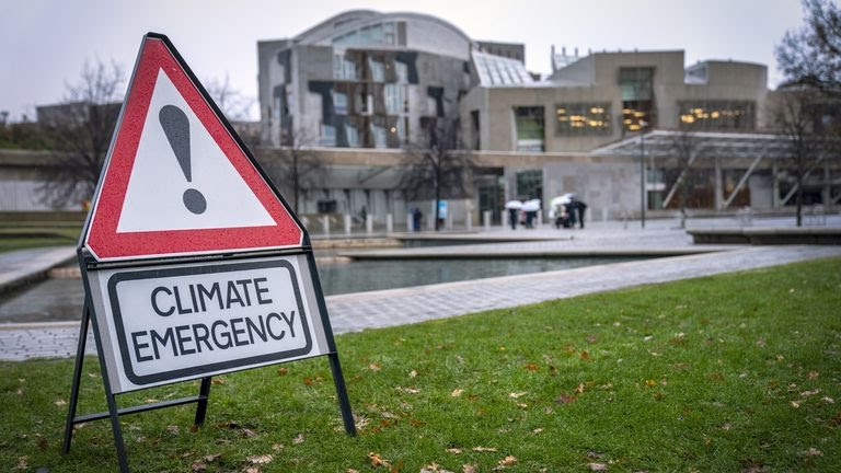 While disappointing, #ScotGov scrapping the 'flagship policy' as media is describing it, of reducing greenhouse gas emissions by 75% by 2030, along with annual climate targets, merely aligns with the current situation in #England & #Wales! #Unionist #MSM not making this clear!