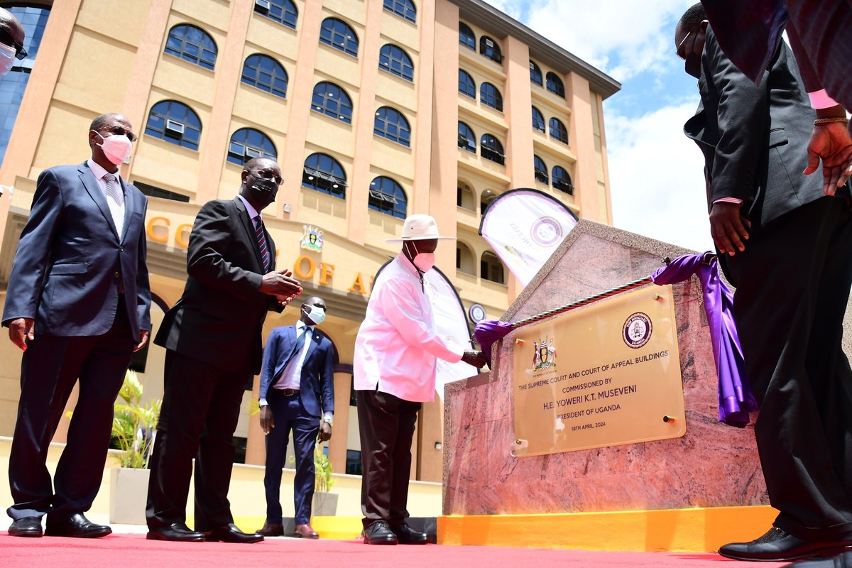 President Museveni commissions new Supreme Court and Court of Appeal buildings. The buildings are expected to help the Judiciary save money it has been paying for rent. #RUKIGAFMUpdates