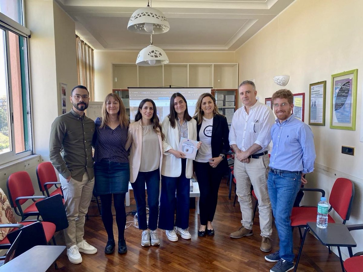 🌞EarlyBrain partners met for the second time in Siracuse, Italy! ✏️The partners discussed the results obtained so far, reviewed the first draft of the storybook “Super Marta Against the Toilet” and planned the work for the coming months. Learn more: easpd.eu/project-detail…