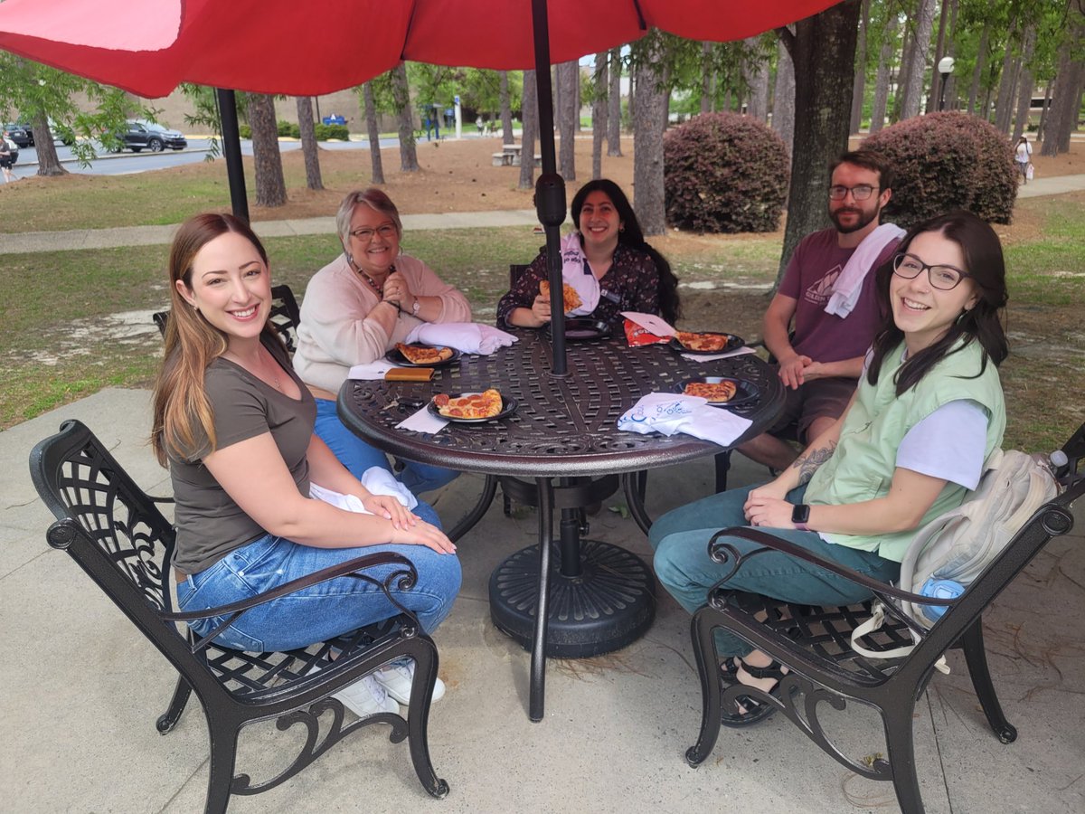 We loved seeing the @uscaiken #psychology department at this week's Pizza on the Patio‼️ #USCAiken #usca #StemEducation #stemmajors #STEM