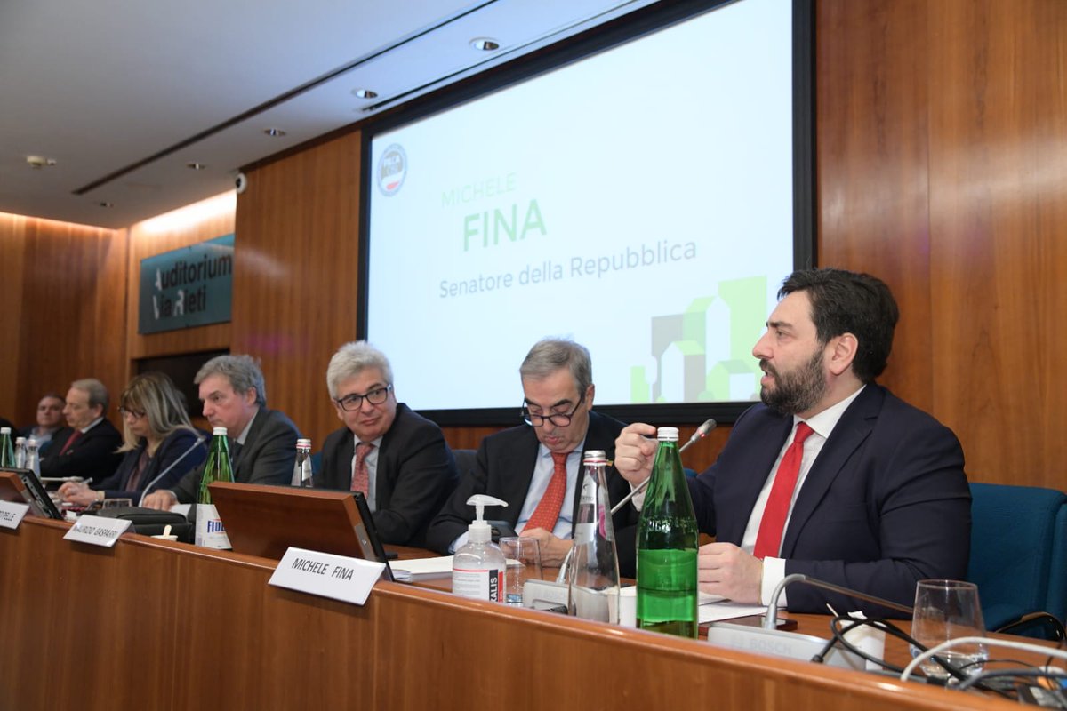 FilcaCisl's tweet photo. Evento Filca-Cisl sulla #rigenerazioneurbana, Enzo Pelle: "Oggi è andato in scena un bel confronto tra tutti i protagonisti. È necessario raggiungere presto il risultato di una legge ad hoc, in grado di dare risposte al nuovo modo di concepire le città e l'abitare". https://t.co/VIci95YRcB