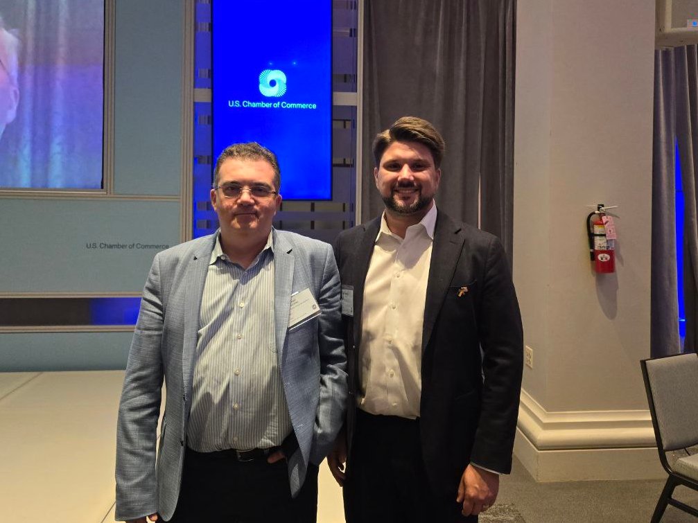 m_podolsky's tweet photo. Great ending to the #USUkrainePartnership Forum! Had an insightful chat with Alex Medovoi from @AltexSoft. Focused talks on boosting #Ukraine’s economy through international cooperation. Let’s make it happen!🌍
#Economy #USChamber #Forum #USAID #StateDept https://t.co/21ejgRGppv