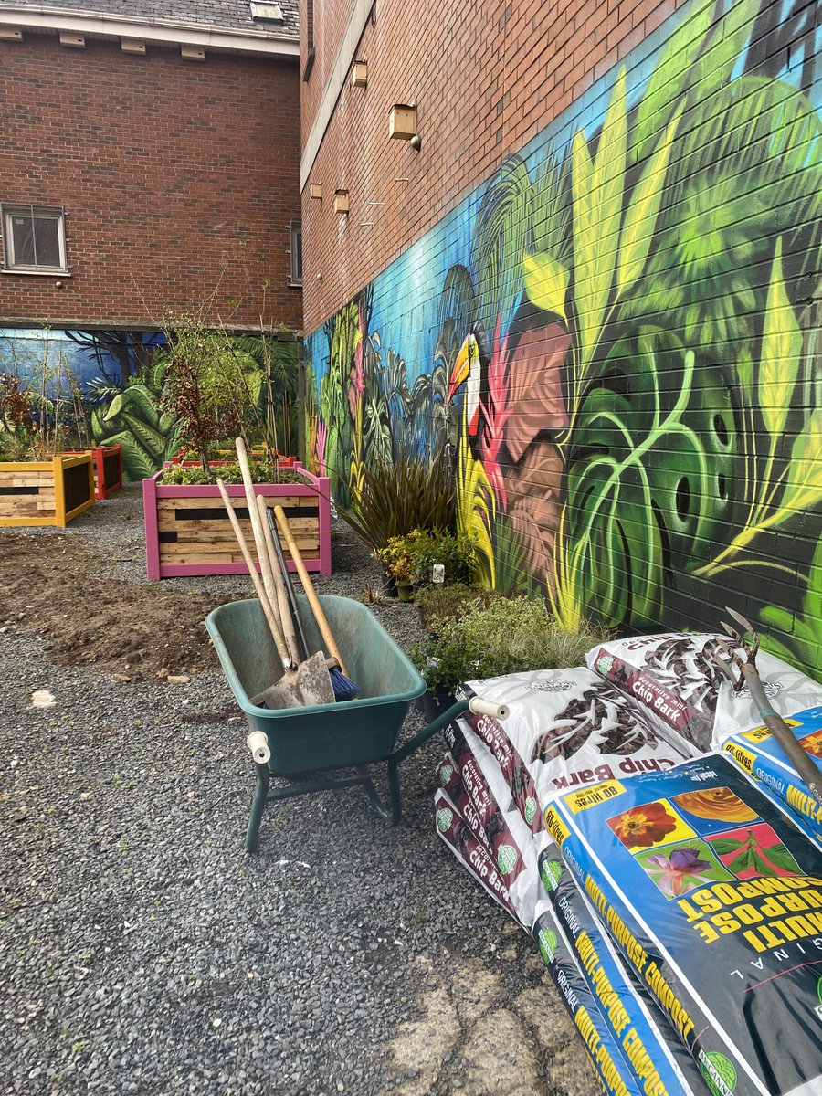 LinenQuarterBID's tweet photo. It's all systems go in LQ today as we get some of our installations ready for our volunteer day this Monday. LQ team and some member businesses will be litter picking and adding some colour to the district for Big Spring Clean 2024. 
#watchthisspace #liveherelovehere #earthday https://t.co/2FygIp0alP