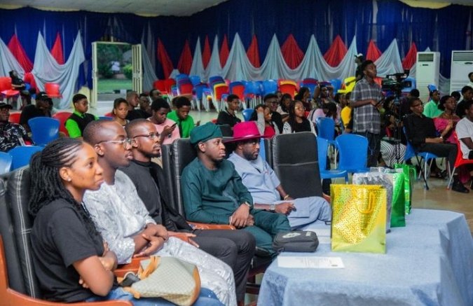 dare2dream_cmpn's tweet photo. At @Abuad_Uni with ASVA communit

So many discussion from this meet up. 

1. Robotics hardware engineering with Mechatronics Department, Abuad, by Mr Dotman

2. Engaging discuss with the Commissioner for Innovation, Science and Digital Economy Mr Seun https://t.co/tmho3ziHGJ