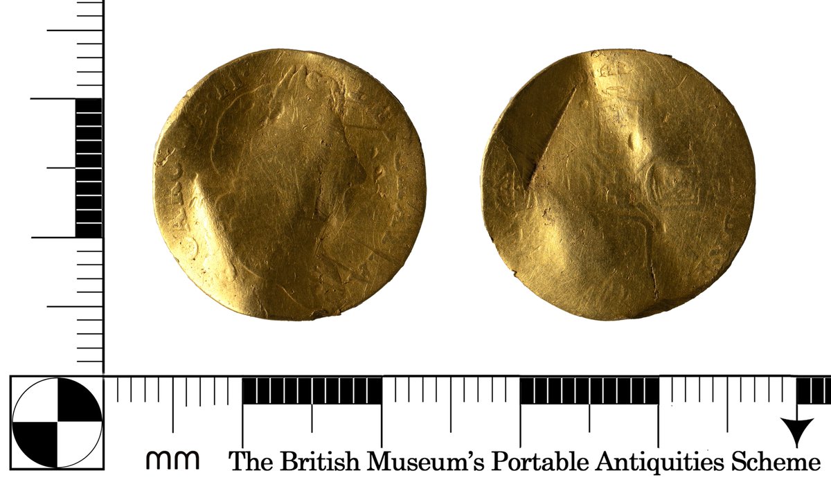 I'm glad this coin was legible enough to be identified. It's a gold half-guinea of Charles II dating from between AD 1672-1684. #FindsFriday finds.org.uk/database/artef…