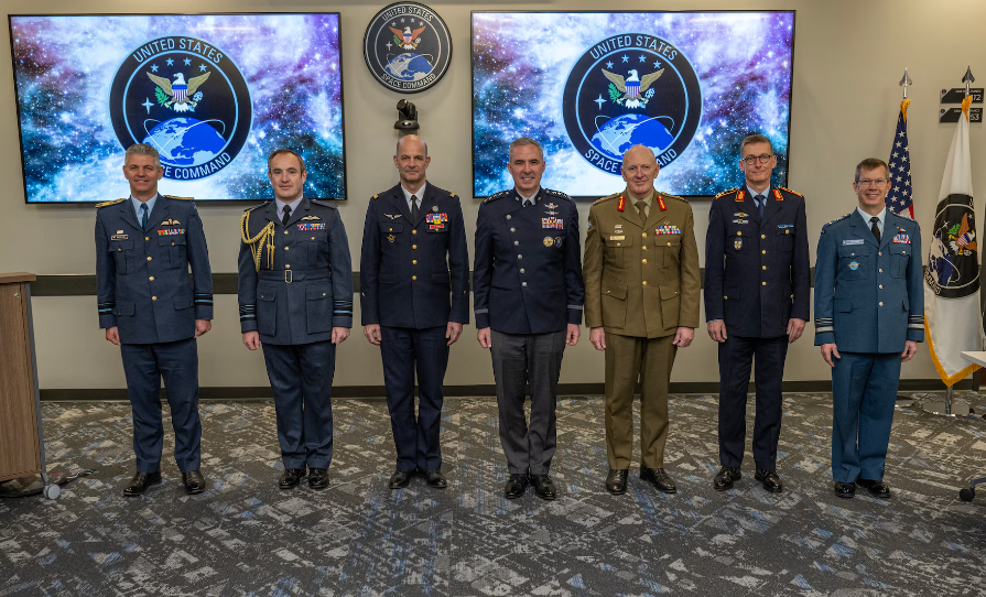 US_SpaceCom's tweet photo. .@SpaceForceDoD Gen. Stephen Whiting, #USSPACECOM commander, hosted leaders from 🇦🇺🇨🇦🇫🇷🇩🇪🇳🇿🇬🇧where they discussed efforts to synchronize &amp; optimize space operations. Learn more: https://t.co/lzDb6XLHxB https://t.co/ofKvCQwiAU