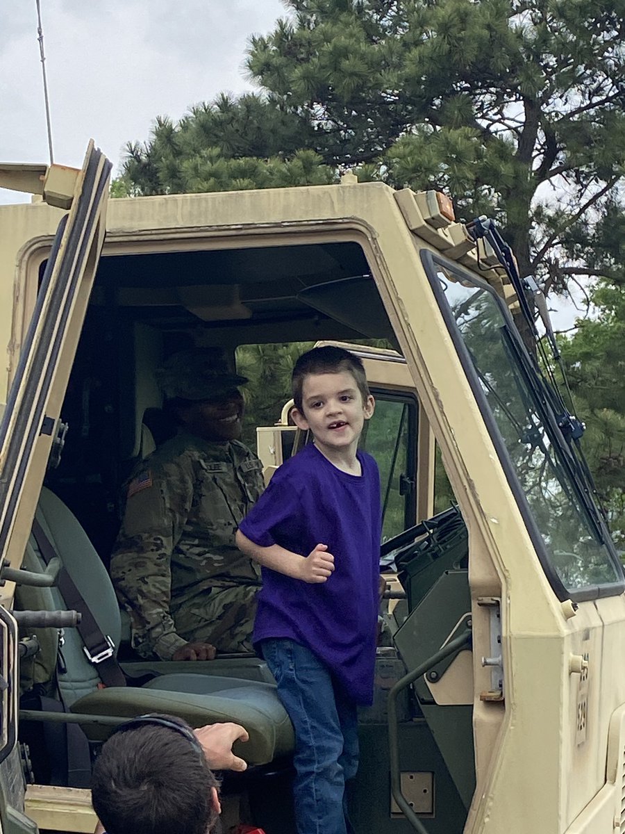 April is the month of the military child! Rosemont students with parents in the military were given a hands on tour of this amazing military vehicle! @MrsBCGreen @vbschools @VBTitleI