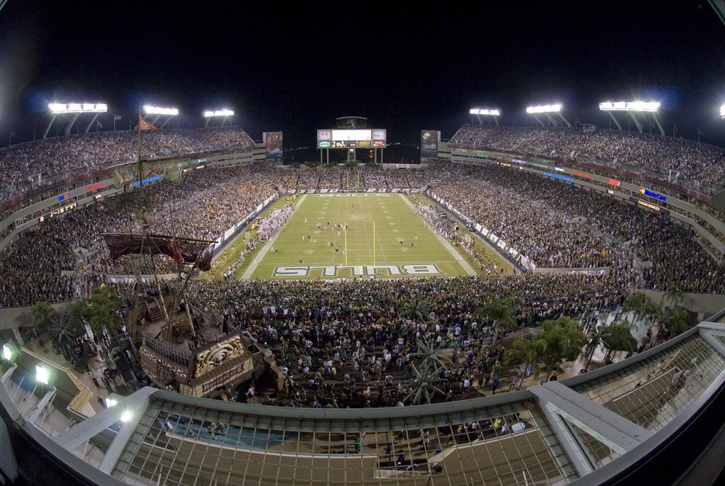 #AGTG Blessed to receive an offer to @USFFootball!!!
@CoachHoodie @CoachGolesh @warren_rowan @ShedrickMckenz2 @ESPN3ALLDAY @CoachEdwards_66  @ErikRichardsUSA @JacksonPrep_FB @goodwin_coach @adamgorney @PaulJonesOn3 @Rebels247 @LemmingReport @lukewinstel @JuJuSports1 @BHoward_11