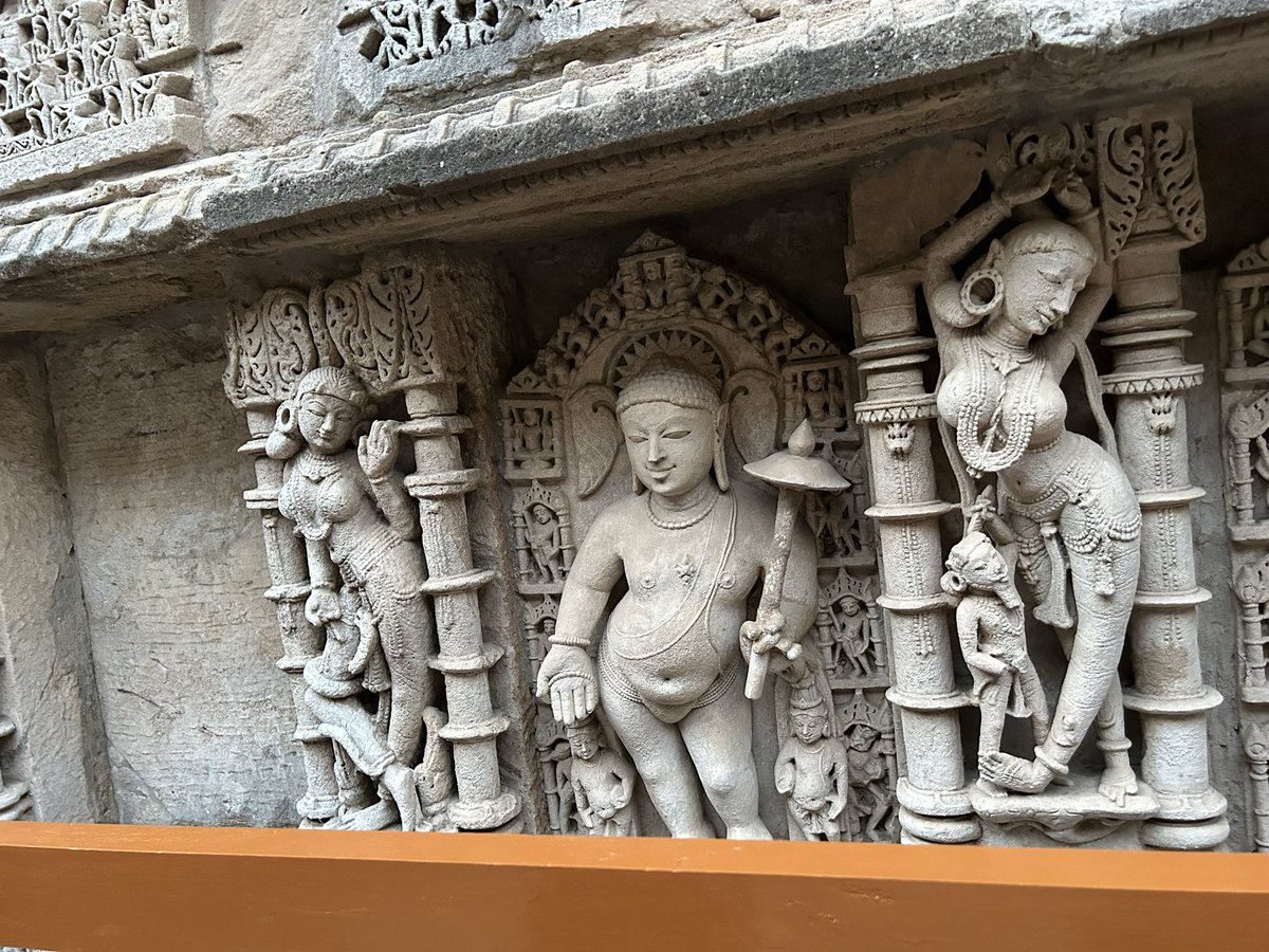 SeemaSh46712468's tweet image. #WorldHeritageDay 
#theme_pic_India_Heritage
#Rankivav
Just check your 100 rupees note again☺️👍❤️