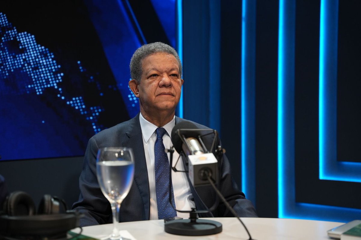 #SoldelaManana El presidente del Partido <a href="/FPcomunica/">@Fuerza del Pueblo (FP)</a> y candidato presidencial,  <a href="/LeonelFernandez/">Leonel Fernández</a>, asegura en el país habrá una segunda vuelta electoral en las próximas elecciones.

#LeonelEnElSolDeLaMañana

@RCCMediaRD <a href="/ZOLFM1065/">ZOL 106.5 FM</a> <a href="/Telefuturo23/">Telefuturo 23</a>