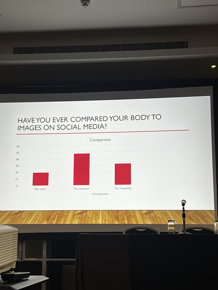 Lydia Davies tweet media