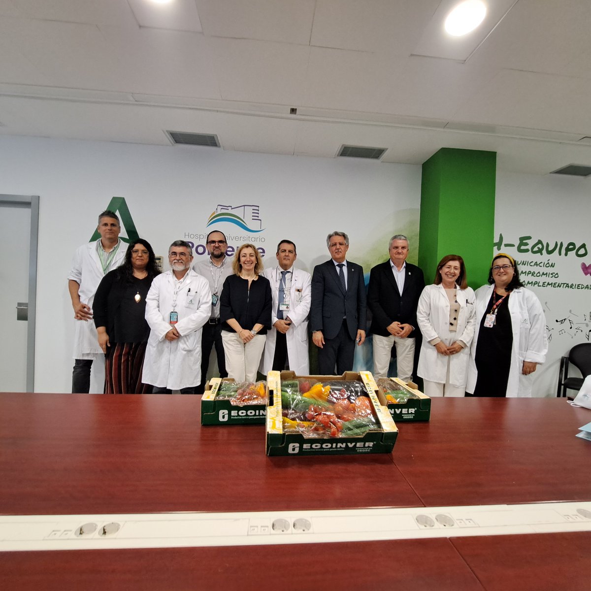 HUniv_Poniente's tweet photo. Gracias a @ecoinver por colaborar con el #HUnivPoniente para mostrar las excelencias de la producción agrícola de nuestra comarca del Poniente Almeriense
#SomosPoniente https://t.co/GsN2YPNRYW