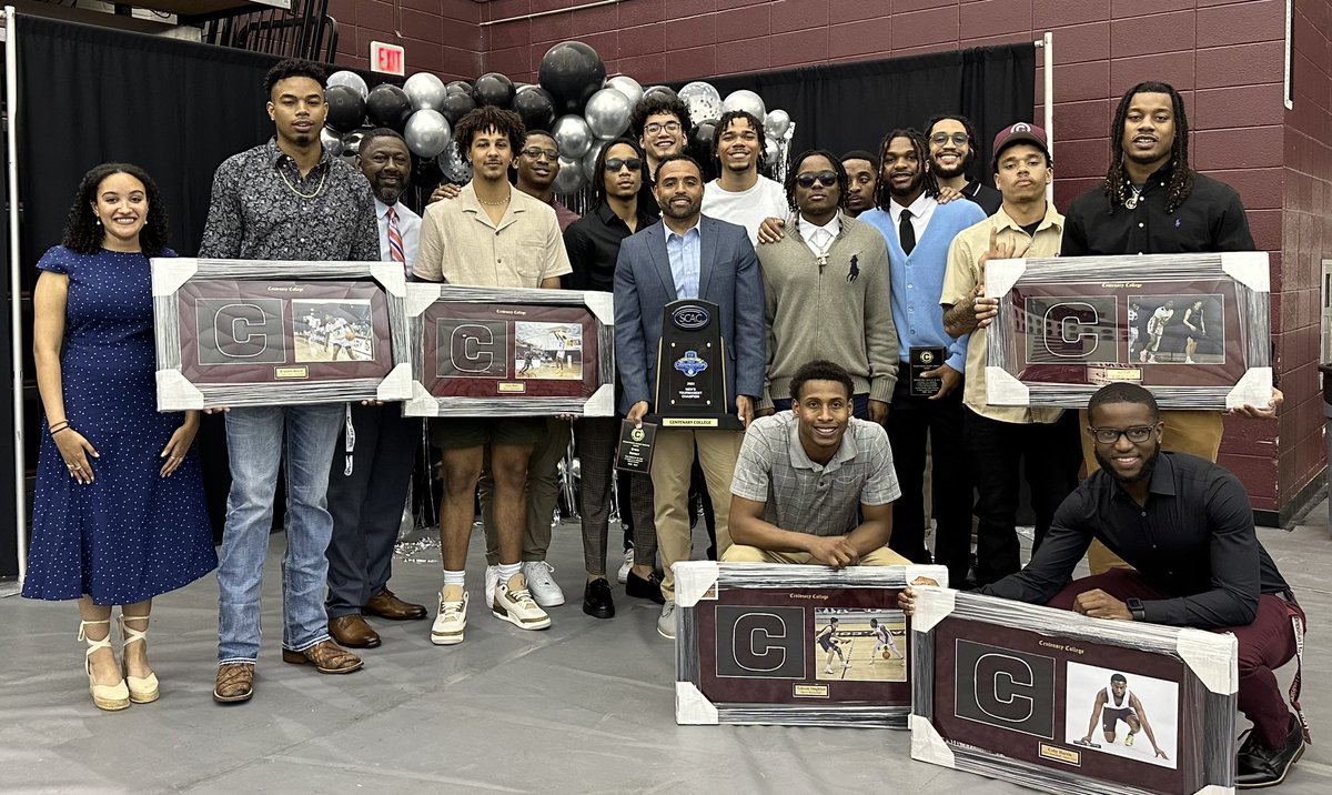 These young men have used basketball to impact the lives of others. They will take the lessons they have learned and become servant-leaders in their personal and professional lives. Love these dudes! 🫶🏼 #Champs4life 💍💍