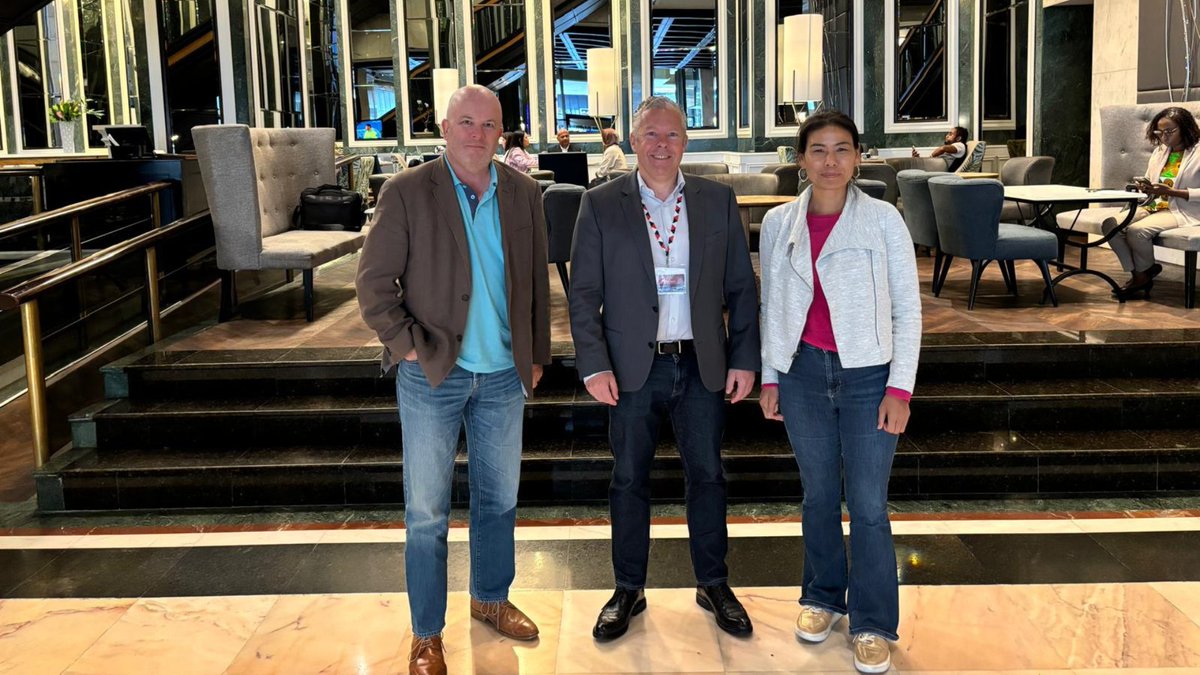 @FredericWerner met @Celina_L and Nick Bradshaw and #discussed @aiexpoafrica in October where @guillem_girona will join Fred at the @ITU @AIforGood both with @ZindiAfrica! We hope to use the #AIforGood impact initiative to scale our #challenges with partners like @ZindiAfrica!