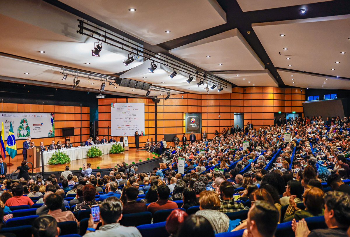 Ontem encerramos a visita oficial à Colômbia com muito orgulho por ter o Brasil como país convidado de honra da 36ª edição da Feira Internacional do Livro de Bogotá (FILBo 2024), que tem como tema “Leia a natureza”. A FILBo é o principal evento cultural e editorial da Colômbia e