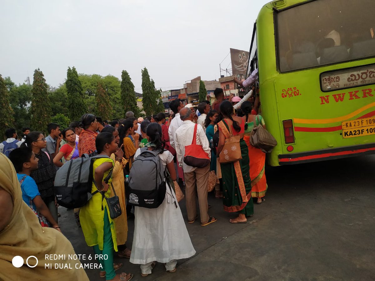 @KSRTC_Journeys @nw_krtc see the rush why you are not running buses towards Miraj .
Many buses from belgavi are running up to chikkodi inspite of Miraj board. Why buses running towards Miraj you are reducing. Is This the Shakti scheme effect?
