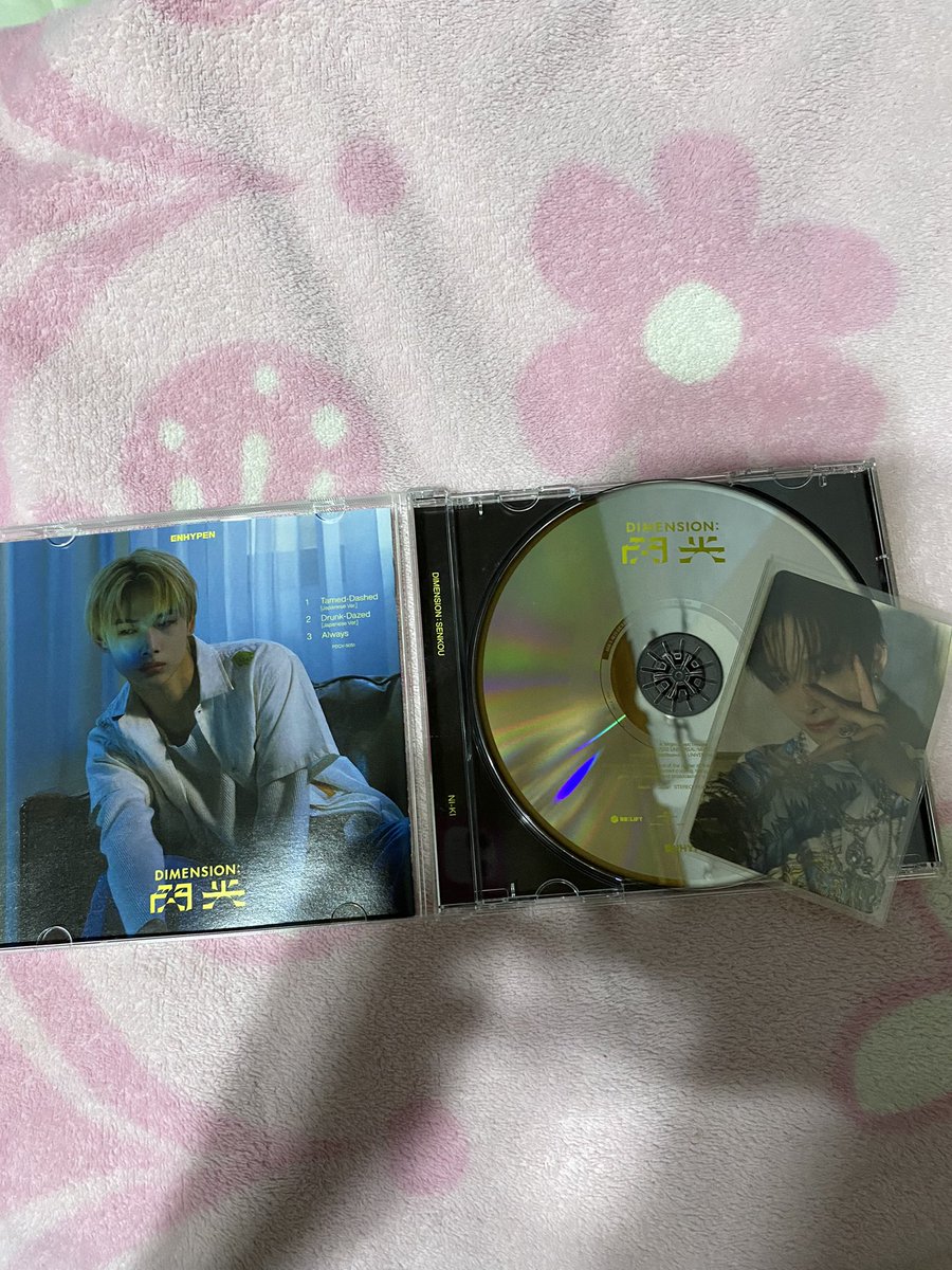 09nishicart's tweet photo. ~ hello i’m decluttering na in my room so bilhin niyo na to 🥹

wts lfb ph 

๑ ni-ki dimension senkou solo jacket

— 400 with pc na 
— gcash
— dm/reply mine to claim 
— good as new pa ! 

# riki ni-ki versace solo jacket dimension senkou gleam enhypen orange blood https://t.co/ohEM8PVK79