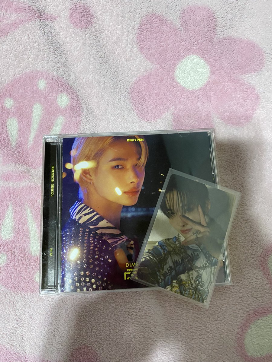 09nishicart's tweet photo. ~ hello i’m decluttering na in my room so bilhin niyo na to 🥹

wts lfb ph 

๑ ni-ki dimension senkou solo jacket

— 400 with pc na 
— gcash
— dm/reply mine to claim 
— good as new pa ! 

# riki ni-ki versace solo jacket dimension senkou gleam enhypen orange blood https://t.co/ohEM8PVK79