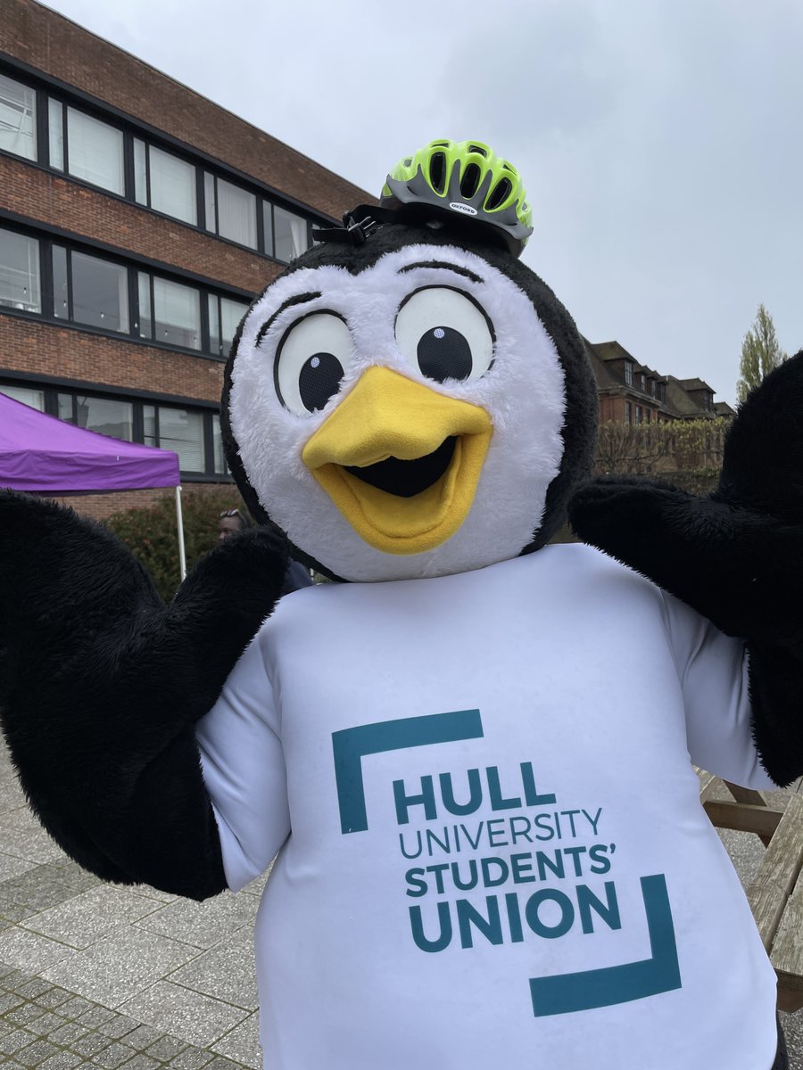 Thanks @HullUniUnion for inviting us to the Gear Up! Cycle Event. 👥 150 attendees 🔏 23 bikes securely marked @Humberbeat 🔧 3 bikes sold & more repaired @RevolutionYorks 🚴 Rusty Rider demos @firststep_cycle 🔦 Lights, hi-vis vests & backpack covers, helmets & bells issued.