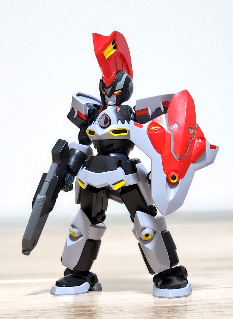 あおいの選手、貴重なアキレスディードのシールを剥がし筆塗りする暴挙に出る

アキレスディード好きだから失敗するの覚悟で筆塗り頑張ったよ

そんなに悪くないからヨシ