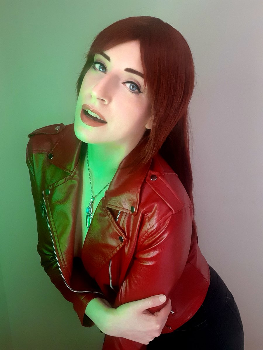 𝐋𝐄𝐓 𝐌𝐄 𝐋𝐈𝐕𝐄 #REBHFun #claireredfield #residentevil