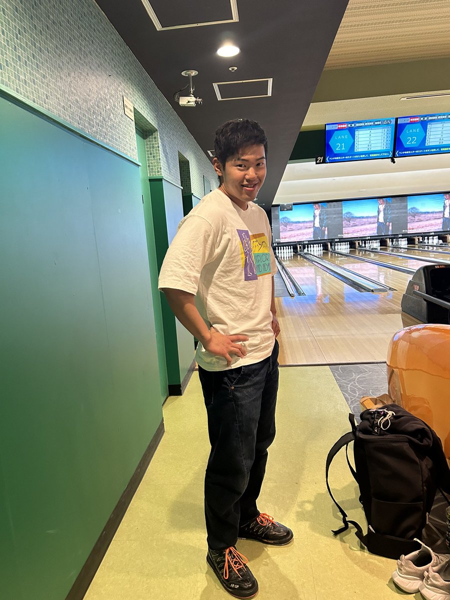 今回は昨日のエリア会のお写真になります！
初めて会う方がほとんどだったのですがみんなでボーリングをしてとても盛り上がりました🔥
とても楽しかったのでまた行いたいですね！