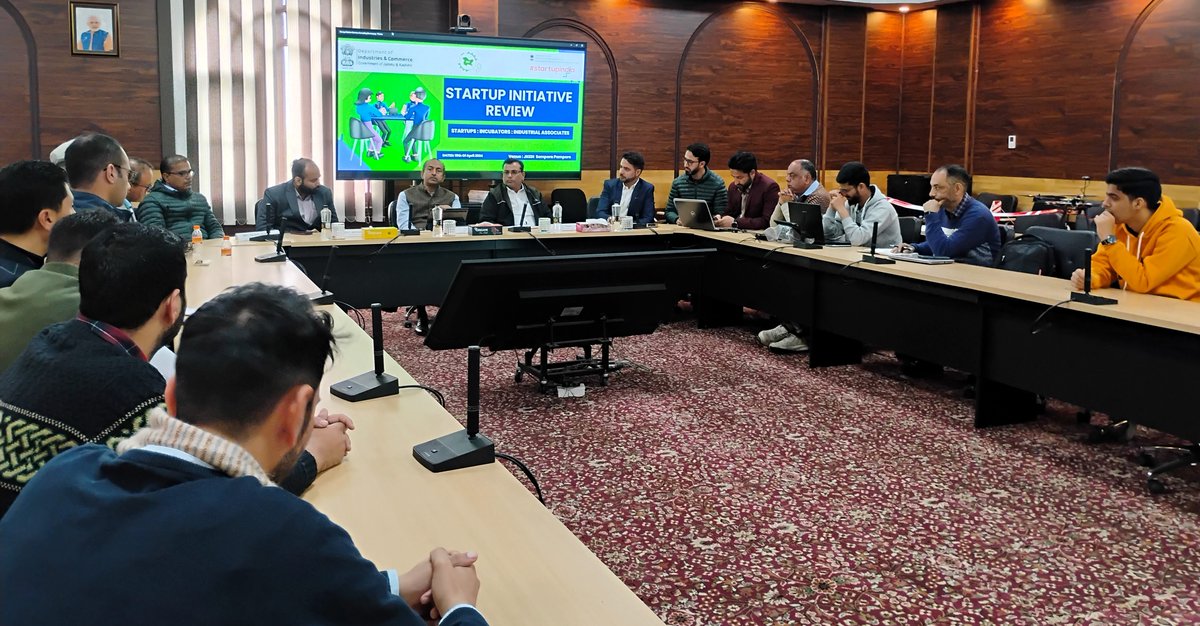 JKEDI4U's tweet photo. Startup Initiative Review held at JKEDI 
Will connect J&amp;K startups with ONDC, organise courses for incubators: Jt Secy DPIIT, GoI
@OfficeOfLGJandK @DoIC_JK @diprjk @DPIITGoI @Rajinder69JKAS  @GreaterKashmir @RisingKashmir @KashmirLife @ddnewsSrinagar https://t.co/xNYYzvzzFn