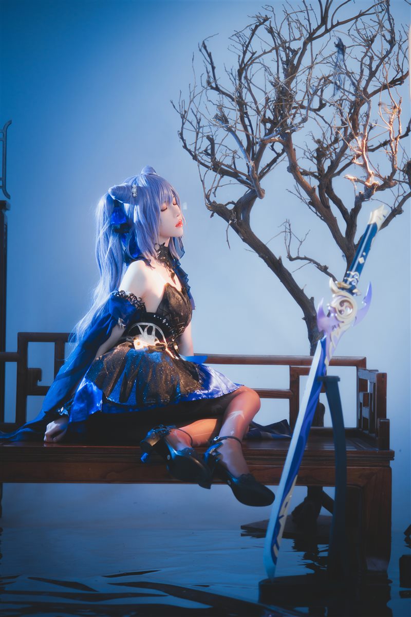 CarolineDa18277's tweet photo. 刻晴 

#桜桃喵 #ブルアカ #cosplay https://t.co/cBL3ovGlTr