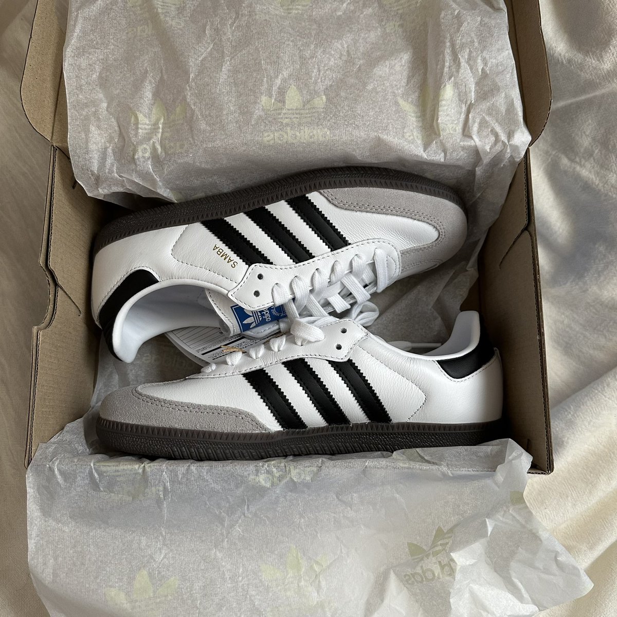 9813_na's tweet photo. お気に入りadidasスニーカー👟♡♡ https://t.co/BtBs7MYlVN