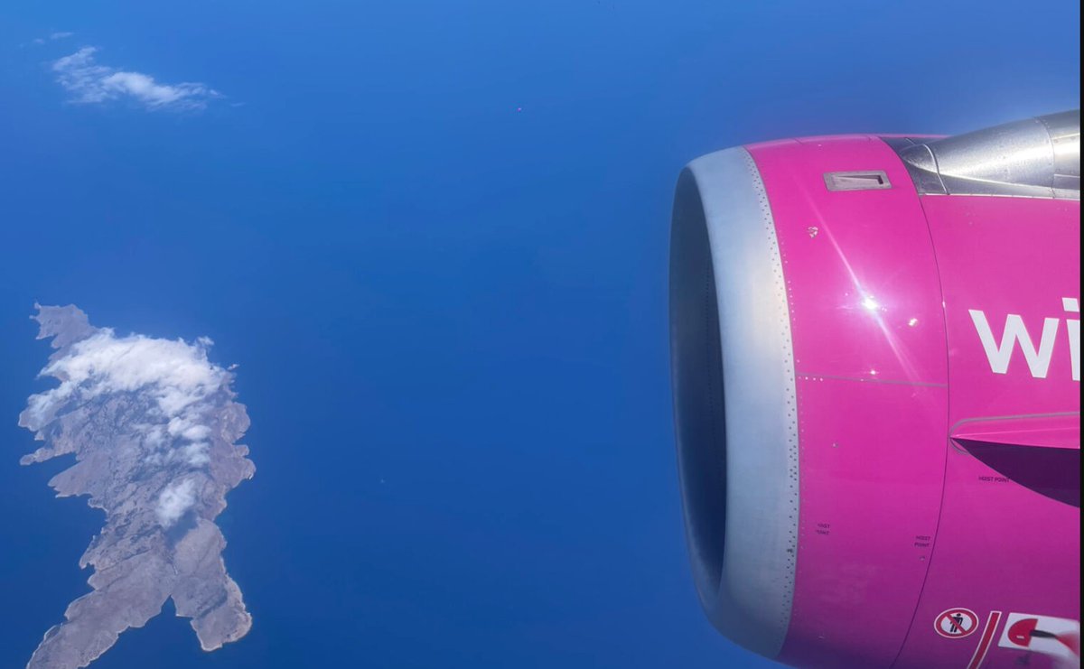 RunwayGirl's tweet image. Turning human waste into jet fuel Firefly boasts Wizz Air as partner runwaygirlnetwork.com/2024/04/firefl… @twodrones reports on their progress from London #greenwing #avgeek