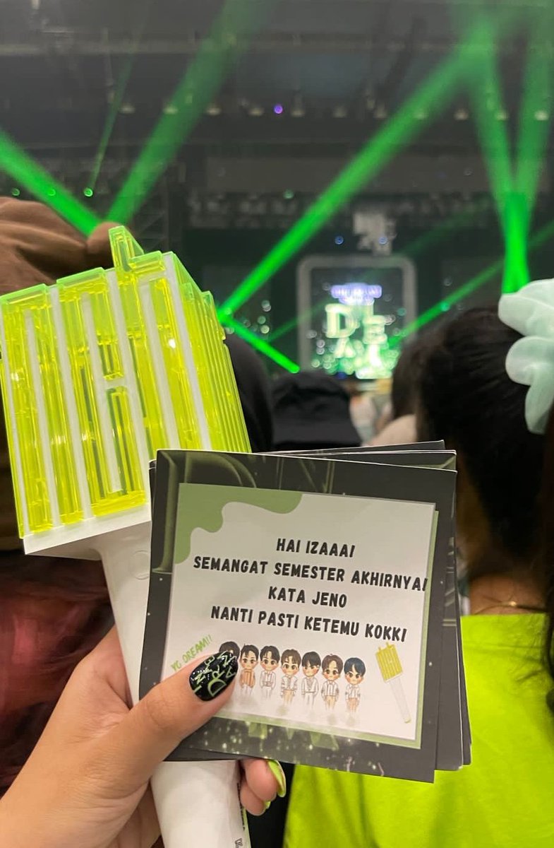noyee3n_'s tweet photo. Mohon do'a, restu dan dukungan nya guyss..
Ini foto tahun 2023, dan gue berharap gue bisa bikin paper greeting sendiri bukan dibikinin orang lagi 😗😭

Pajiiiikuu, onelkuuu ayoo bantuin wujudin janji aku ke kaliaan 😣
*poto fancam orang hanya pemanis, blum ada fancam sendiri :) https://t.co/Mizx3EaFNf