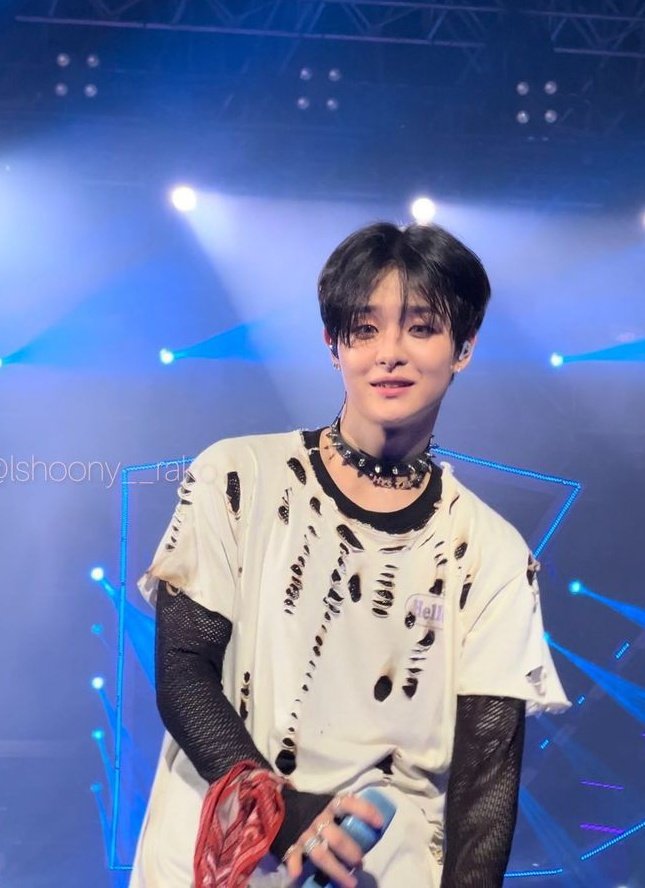 noyee3n_'s tweet photo. Mohon do'a, restu dan dukungan nya guyss..
Ini foto tahun 2023, dan gue berharap gue bisa bikin paper greeting sendiri bukan dibikinin orang lagi 😗😭

Pajiiiikuu, onelkuuu ayoo bantuin wujudin janji aku ke kaliaan 😣
*poto fancam orang hanya pemanis, blum ada fancam sendiri :) https://t.co/Mizx3EaFNf