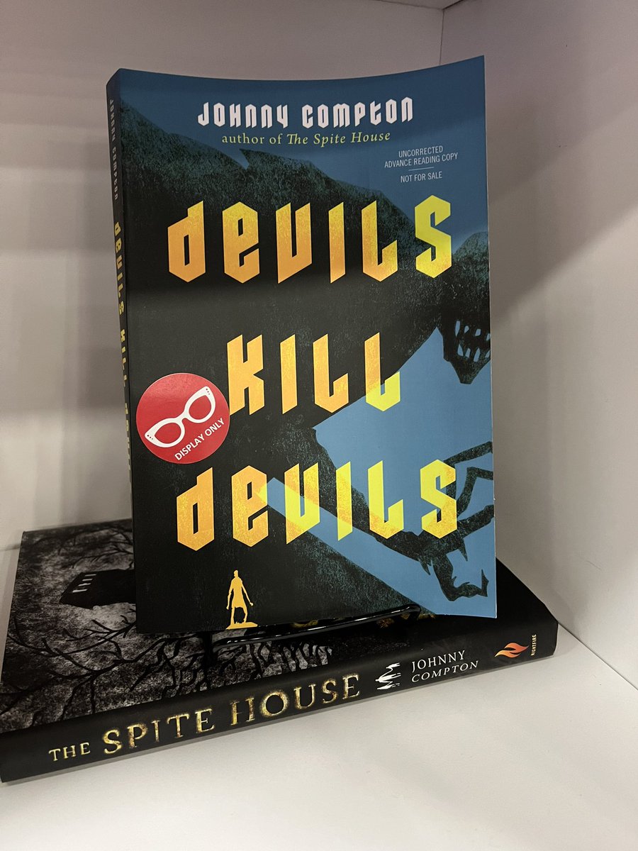 Spotted the new @ComptonWrites (and Spite House) at the @MacmillanUSA booth at #TXLA2024.