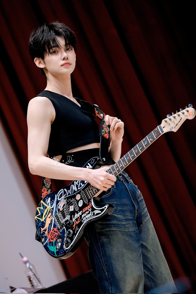 youmay8686's tweet photo. My Rockstar🎸⭐

#YEONJUN 
#연준 
#ヨンジュン https://t.co/98LoXTxtxQ