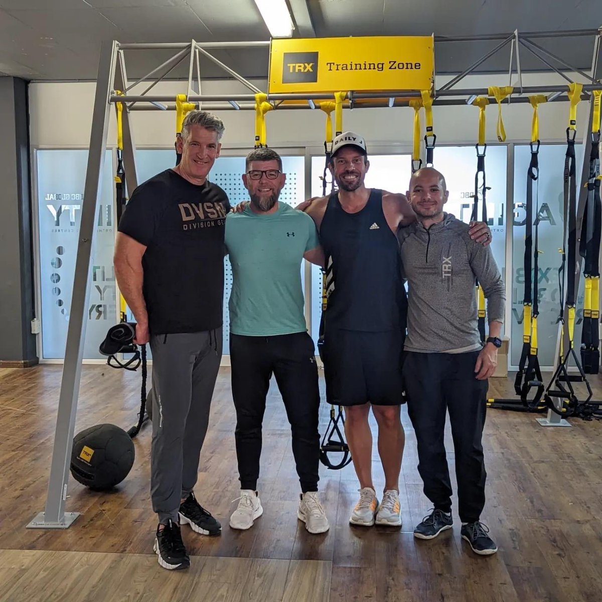 Darren Dillon tweet media