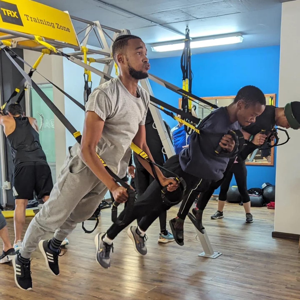 Darren Dillon tweet media