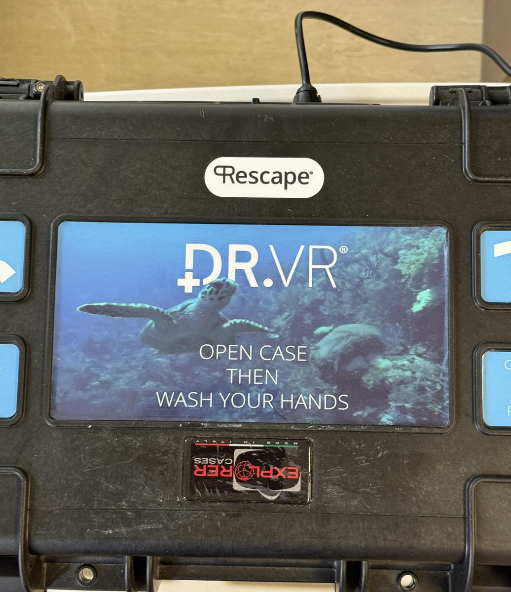 SjohnstoneSarah's tweet photo. VR headsets.  Reducing anxiety and pain during pleural procedures. 🫁 
It’s safe to say our first  two patients were super 👌 impressed…… and distracted! 🏖️ 🌊 🐦 https://t.co/hPzQ2dNEnh