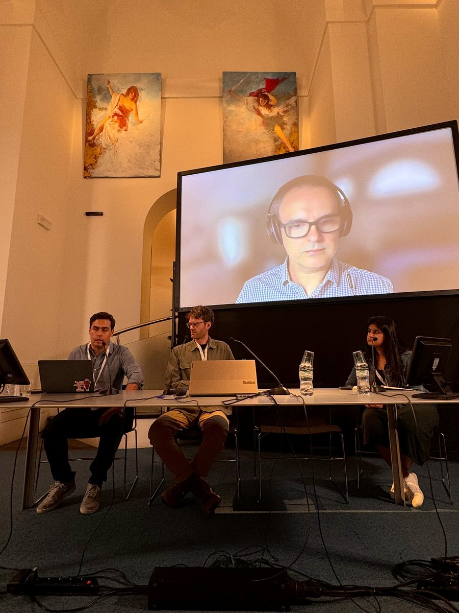 Great panel on local news in major cities with @MaelVallejo of @chilangoradio, @ChristRobbins of @HellGateNY, @jamunfer of @Pamplo_news and @HanaaTameez of @NiemanLab. @journalismfest #ijf24 #perugia