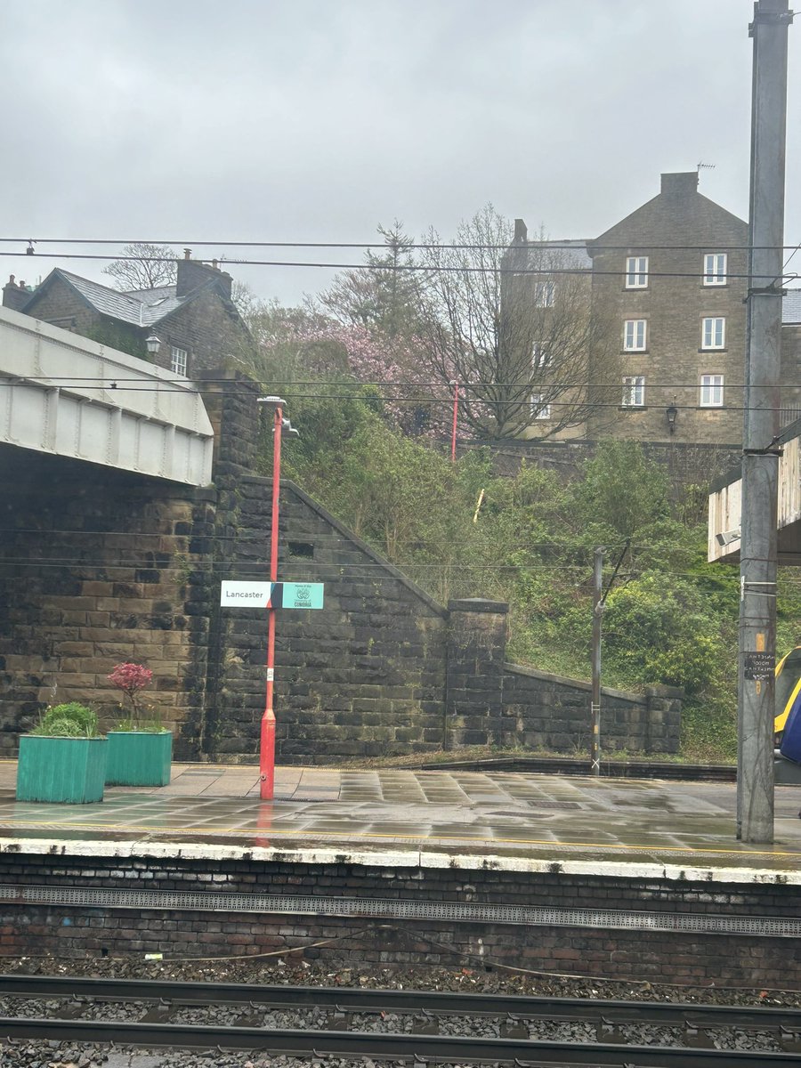 The closer we get to Glasgow, the darker the sky…. Looking forward to the stunning views north from Lancaster