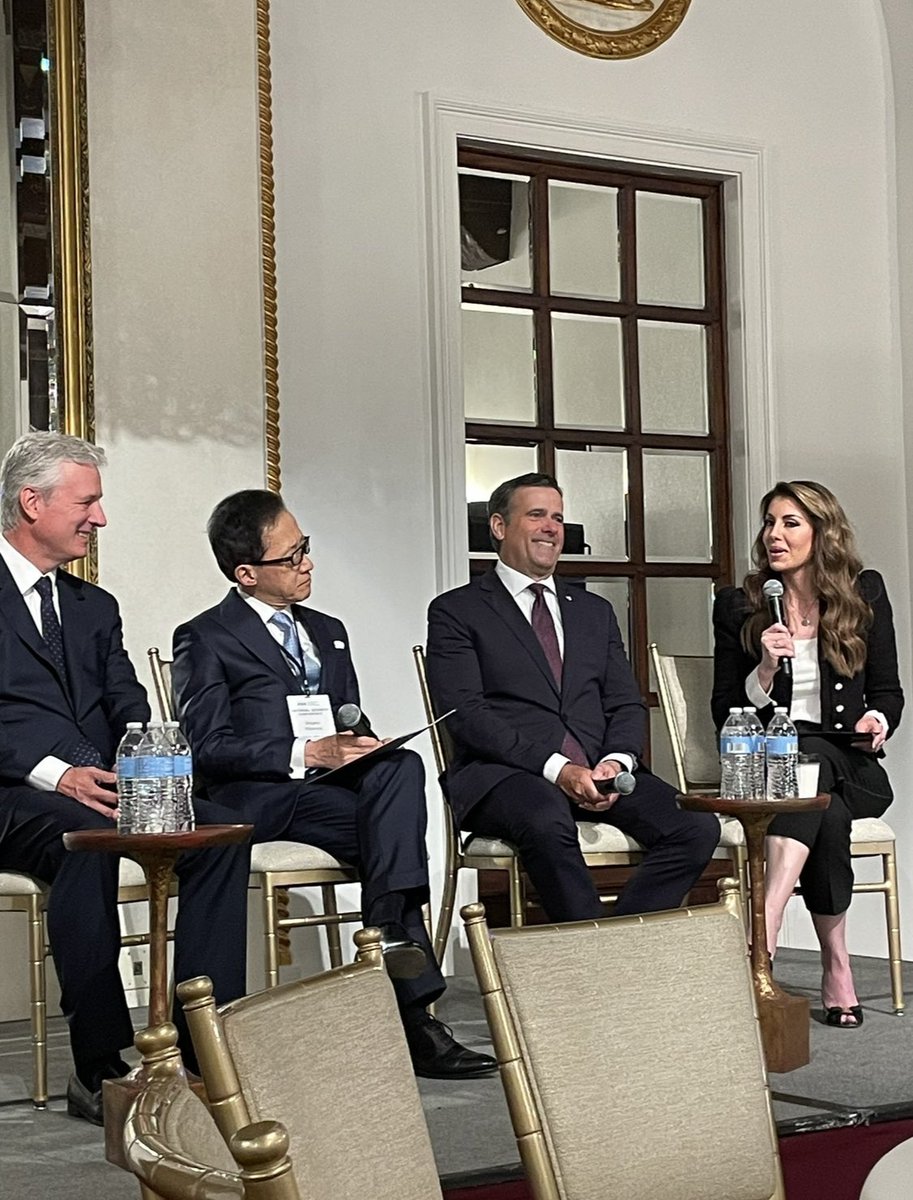Wonderful to join @robertcobrien @JohnRatcliffe & Japan’s former NSA Shigeru Kitamura at American Global Strategies’ Conference. We discussed global natsec challenges such as deterrence failures in Europe, Israel’s right to defend itself, and our competition with China.