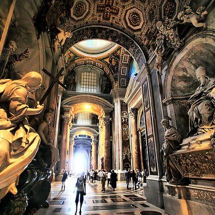 La Basílica de San Pedro en la Ciudad del Vaticano es un espectáculo digno de ver #arquitectura