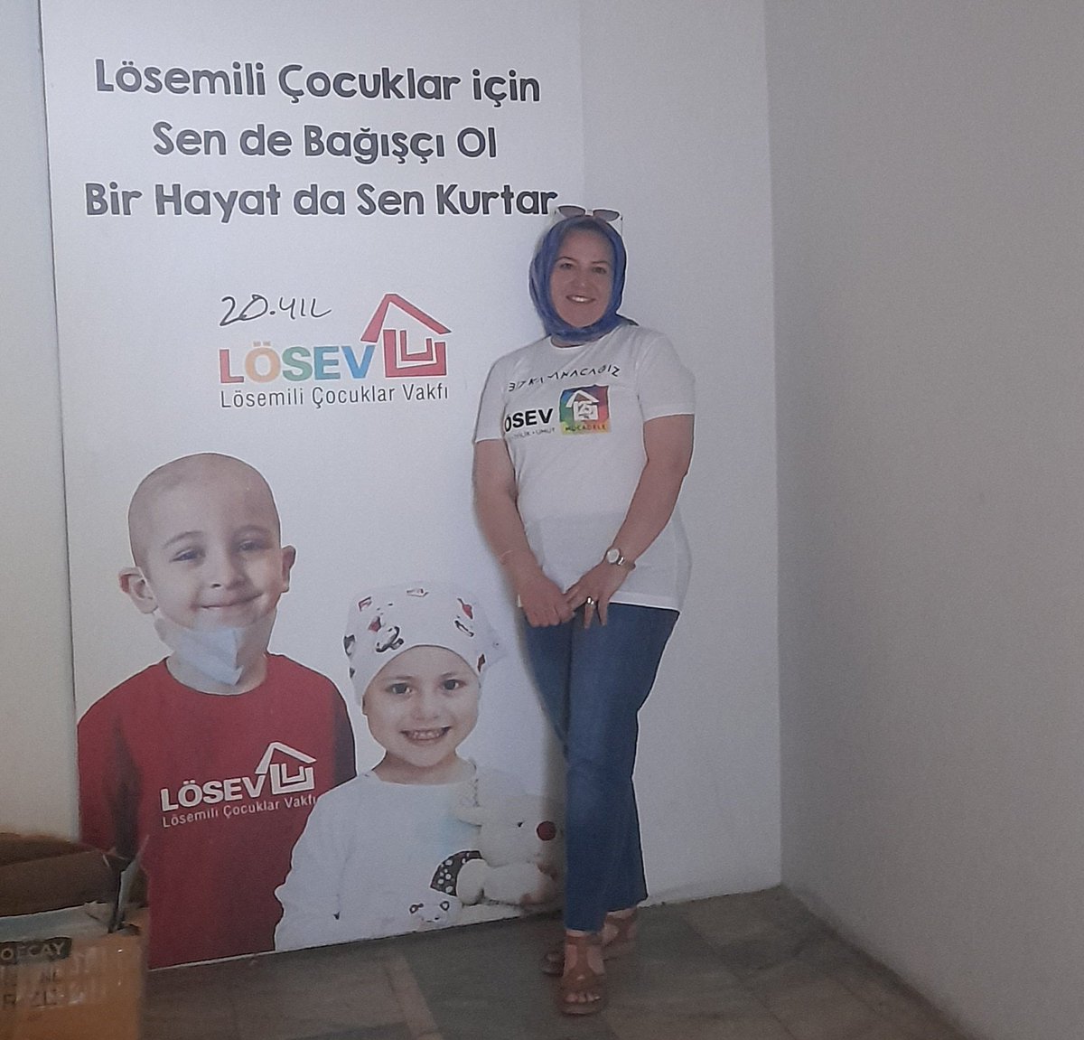 LÖSEV İzmir. 🌴🏡
Ofisimizi ziyaret ettik.
Gülen yüzler 🥰
Güzel temennilere uğurlandık. 
Herkese gönülden teşekkürler LÖSEV AİLEM🙏💗😇