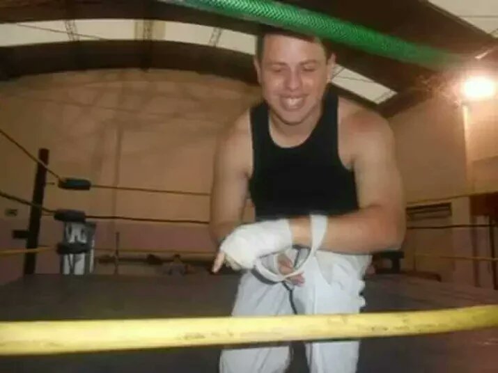 Lefranchise1's tweet photo. Ayer cumpli mi 8vo aniversario como luchador https://t.co/PhsUkMV1Pa