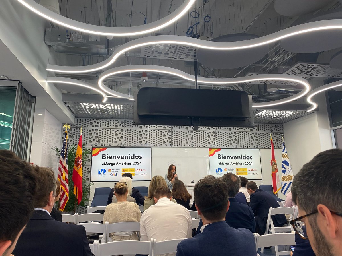 ¡Hola Miami!🇺🇸
Seguimos en la aventura americana de la Imascono Spaceship con días intensos en Florida. 

🚀🔝Let’s Play the FUTURE!