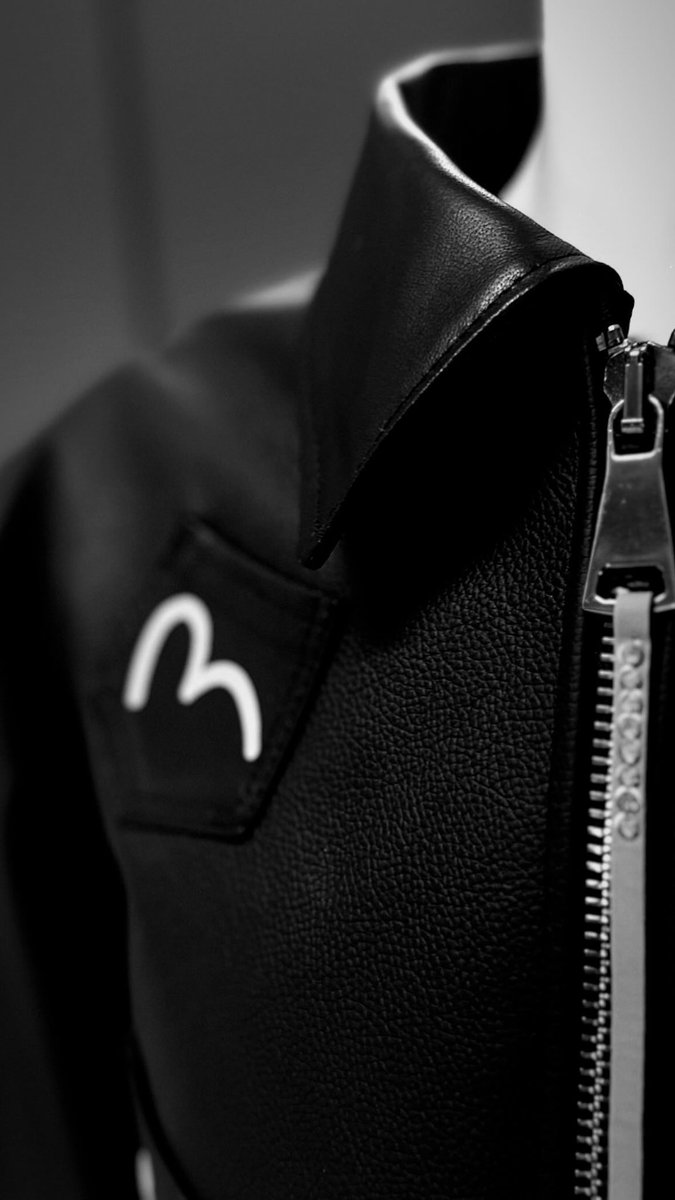 FIGHTLABEL tweet media