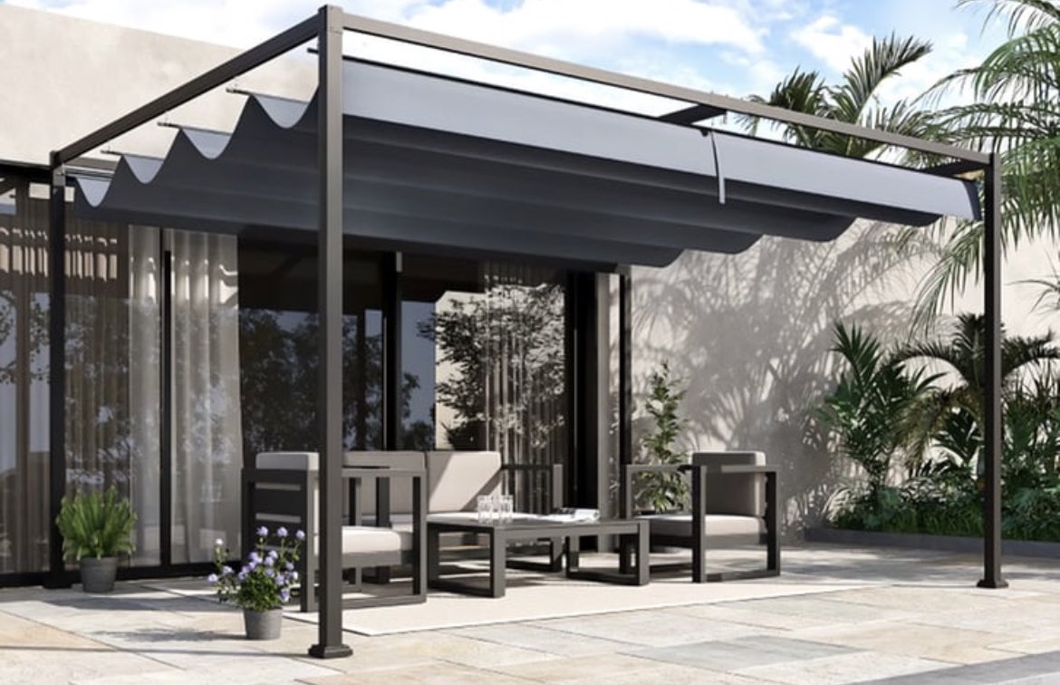 This retractable pergola is just £139 and will make your garden so much more usable! It’ll offer shade from the bright sun, a cooler area to eat and shelter from light rain. Well worth looking into 👀! Check it out here ➡️ awin1.com/cread.php?awin…