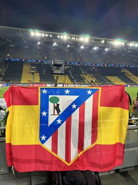 Atléticos, cómo creeis que van a salir los jugadores frente al @Alaves si, tras el hundimiento moral del martes y las feroces críticas en las RRSS, no tienen nuestro apoyo incondicional???? Vamos!!!! AUPA @Atleti .