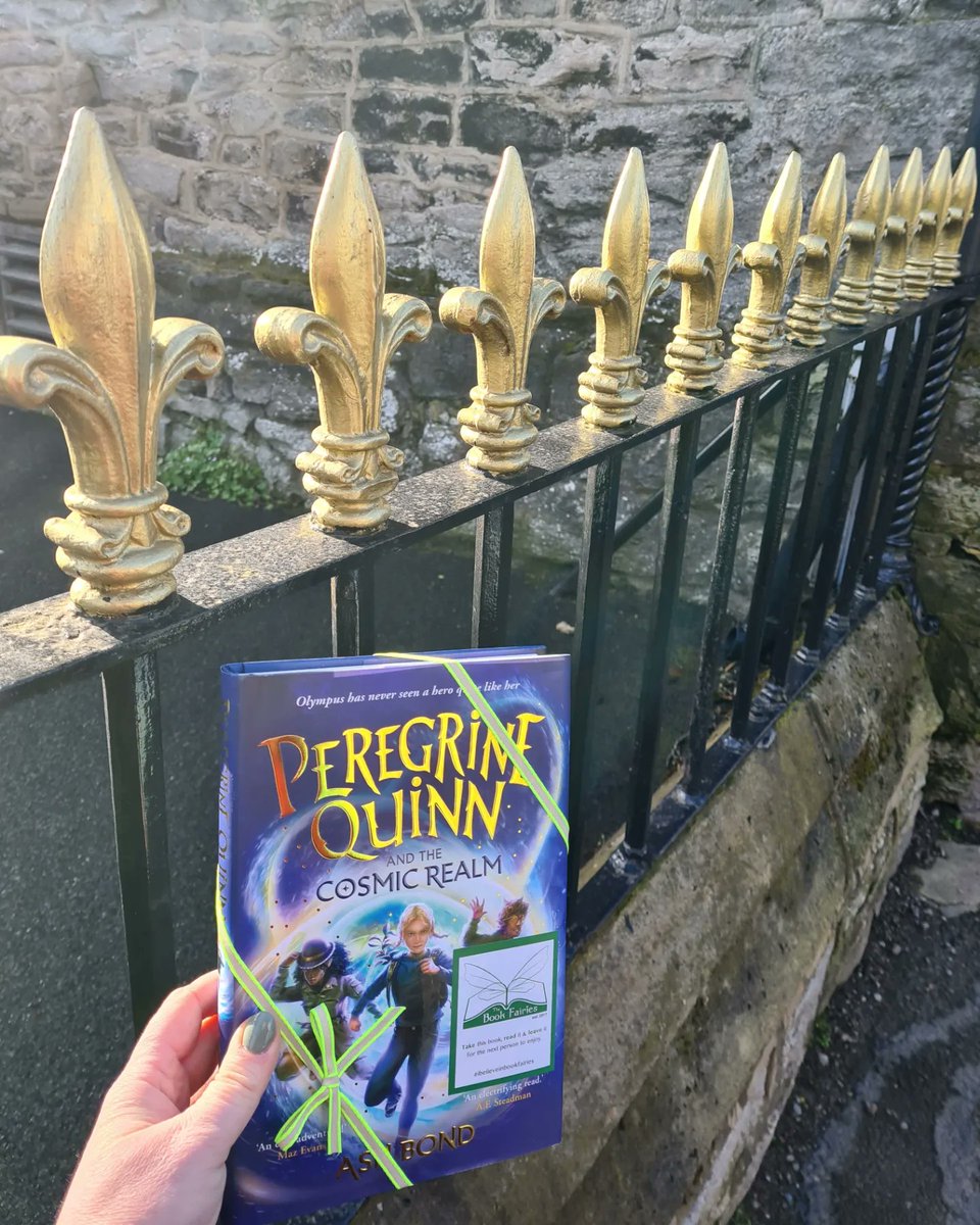 A book fairy has been hiding copies of #PeregrineQuinn in Castleton today. Were you lucky enough to find a copy? #ibelieveinbookfairies #TBFPeregrine #TBFBonnier #FindPeregrine #PiccadillyPress #thebookfairies
