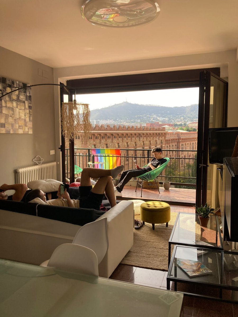 mediuenvalls's tweet photo. ⚠️ Es lloga habitació doble ⚠️
📍 Les corts L3
🗓️ Curs 24-26

+ info dm

Agrairia difusió 🙄 https://t.co/oc6ZlvmHI0