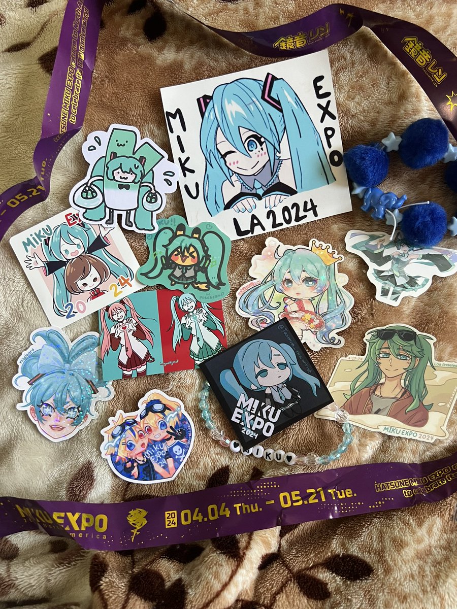 My haul from Miku Expo in LA :,) I’m so happy gonna treasure all of these, thank you to all the amazing fans that made the concert even better! (Artist: <a href="/posebean/">posebean | pikachu extraordinaire</a> <a href="/ushiipuriin/">🐄 puriinプリーン 🍮</a> @/tasmin_theartist <a href="/reiharuu/">rei 🌊✨</a> @/thewrabbithole <a href="/ingoodjesst/">jessie!</a> <a href="/rosaloart/">Rosa</a>   )